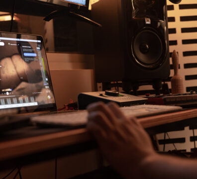 Maino Estudio - Apple
